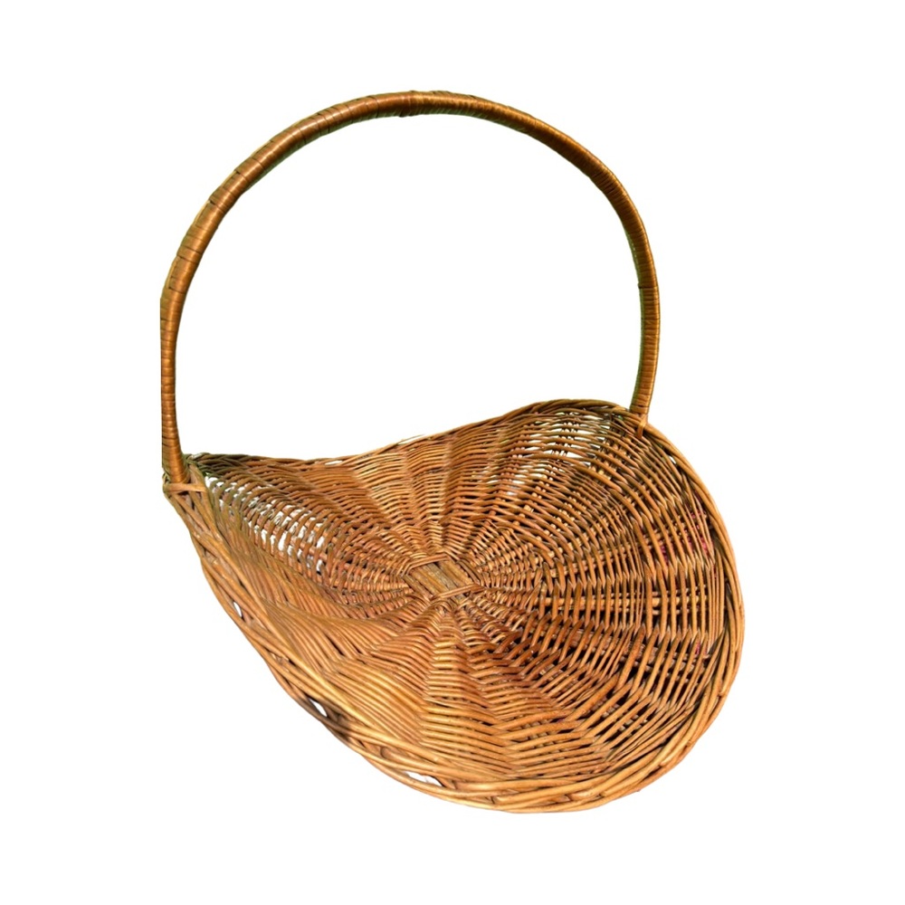 21” VINTAGE WICKER HANDLE BASKET